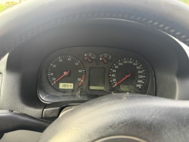 Серый Фольксваген Гольф, объемом двигателя 1.6 л и пробегом 251 тыс. км за 3950 $, фото 7 на Automoto.ua