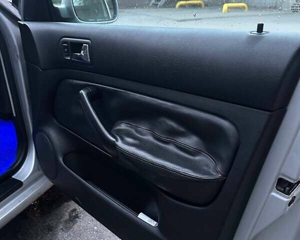 Серый Фольксваген Гольф, объемом двигателя 1.9 л и пробегом 414 тыс. км за 4200 $, фото 4 на Automoto.ua