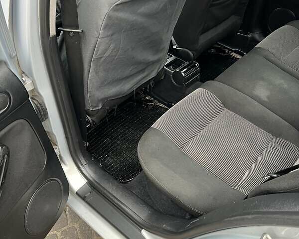 Сірий Фольксваген Гольф, об'ємом двигуна 0 л та пробігом 300 тис. км за 1900 $, фото 13 на Automoto.ua