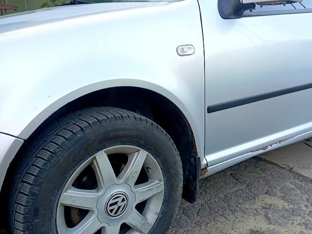 Серый Фольксваген Гольф, объемом двигателя 1.6 л и пробегом 270 тыс. км за 3500 $, фото 10 на Automoto.ua