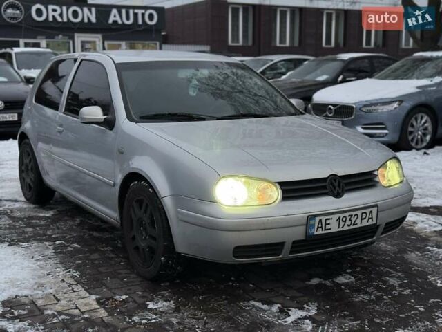 Серый Фольксваген Гольф, объемом двигателя 2 л и пробегом 297 тыс. км за 3700 $, фото 6 на Automoto.ua