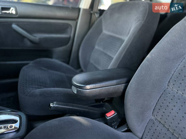 Сірий Фольксваген Гольф, об'ємом двигуна 1.98 л та пробігом 156 тис. км за 5000 $, фото 26 на Automoto.ua