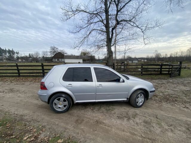 Серый Фольксваген Гольф, объемом двигателя 1.9 л и пробегом 428 тыс. км за 1650 $, фото 2 на Automoto.ua