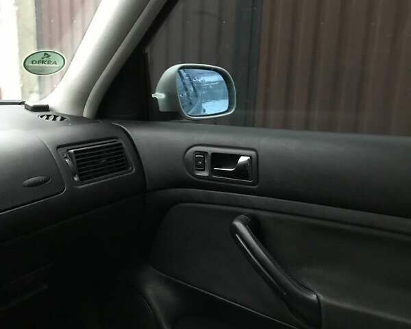 Серый Фольксваген Гольф, объемом двигателя 1.4 л и пробегом 307 тыс. км за 3700 $, фото 13 на Automoto.ua