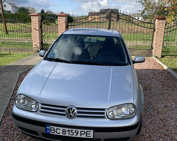 Серый Фольксваген Гольф, объемом двигателя 1.39 л и пробегом 230 тыс. км за 4200 $, фото 6 на Automoto.ua