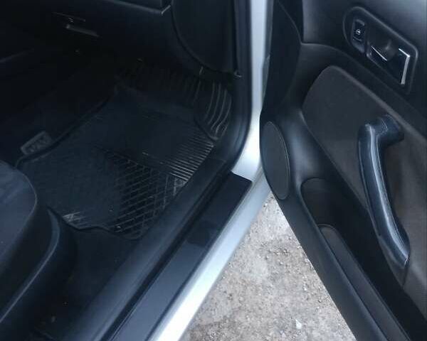 Серый Фольксваген Гольф, объемом двигателя 1.39 л и пробегом 253 тыс. км за 3700 $, фото 38 на Automoto.ua