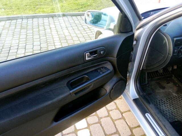 Серый Фольксваген Гольф, объемом двигателя 1.4 л и пробегом 234 тыс. км за 3850 $, фото 9 на Automoto.ua