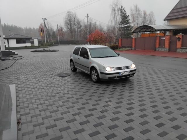 Серый Фольксваген Гольф, объемом двигателя 1.9 л и пробегом 320 тыс. км за 1750 $, фото 2 на Automoto.ua