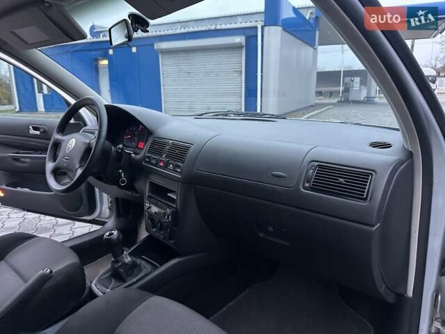 Серый Фольксваген Гольф, объемом двигателя 1.39 л и пробегом 189 тыс. км за 2999 $, фото 38 на Automoto.ua