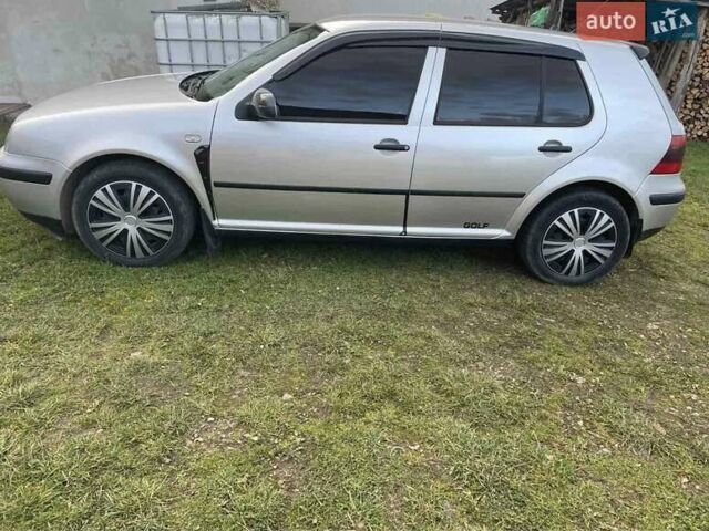 Сірий Фольксваген Гольф, об'ємом двигуна 1.39 л та пробігом 305 тис. км за 3500 $, фото 2 на Automoto.ua