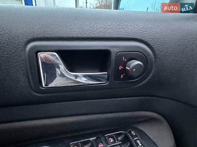 Серый Фольксваген Гольф, объемом двигателя 1.39 л и пробегом 189 тыс. км за 2999 $, фото 23 на Automoto.ua