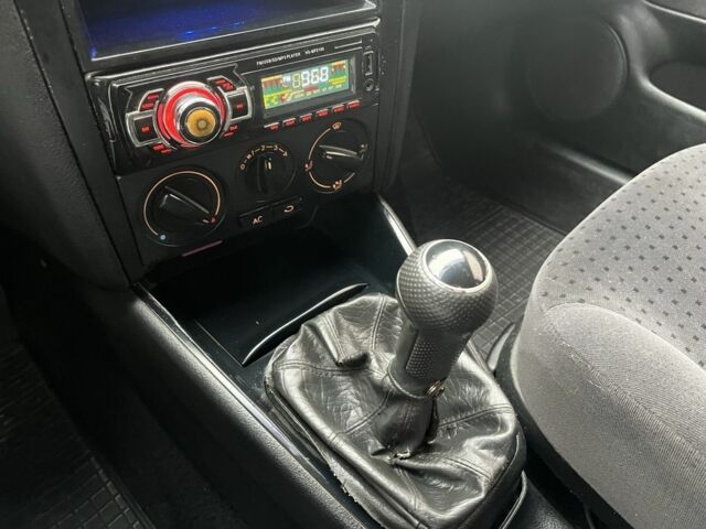 Серый Фольксваген Гольф, объемом двигателя 1.9 л и пробегом 306 тыс. км за 1750 $, фото 20 на Automoto.ua