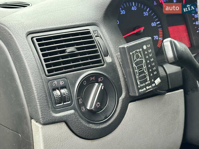 Сірий Фольксваген Гольф, об'ємом двигуна 1.98 л та пробігом 258 тис. км за 3300 $, фото 9 на Automoto.ua