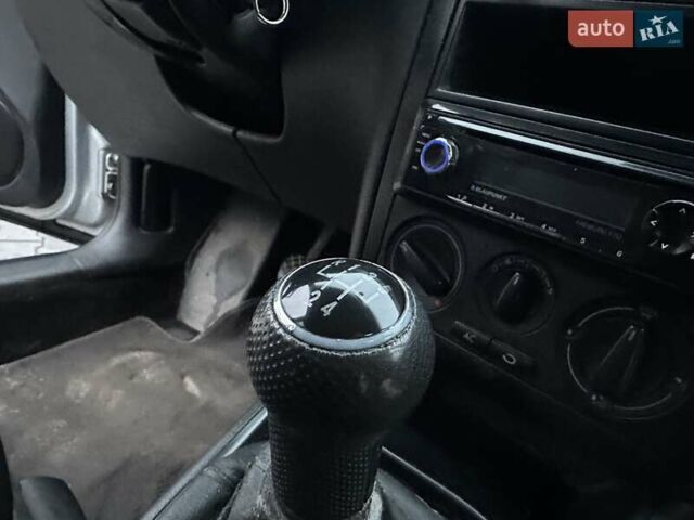 Серый Фольксваген Гольф, объемом двигателя 1.39 л и пробегом 189 тыс. км за 2999 $, фото 30 на Automoto.ua