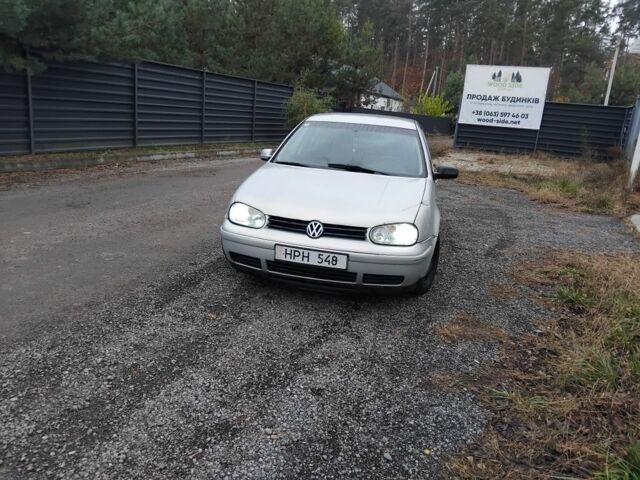 Серый Фольксваген Гольф, объемом двигателя 1.8 л и пробегом 313 тыс. км за 1550 $, фото 6 на Automoto.ua