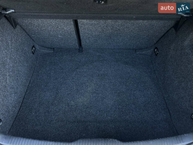 Сірий Фольксваген Гольф, об'ємом двигуна 1.98 л та пробігом 156 тис. км за 5000 $, фото 39 на Automoto.ua