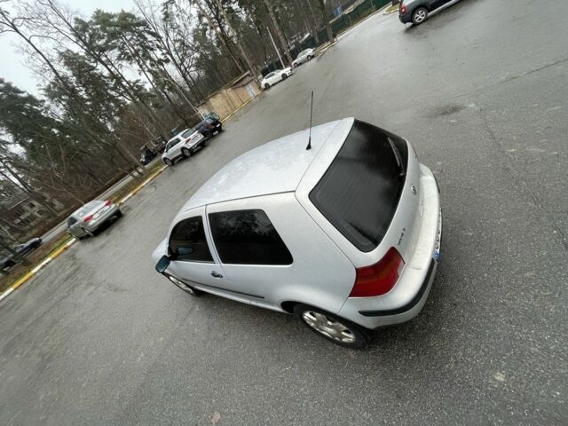 Серый Фольксваген Гольф, объемом двигателя 1.9 л и пробегом 300 тыс. км за 1700 $, фото 4 на Automoto.ua