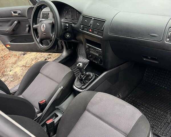 Сірий Фольксваген Гольф, об'ємом двигуна 1.39 л та пробігом 213 тис. км за 4500 $, фото 8 на Automoto.ua