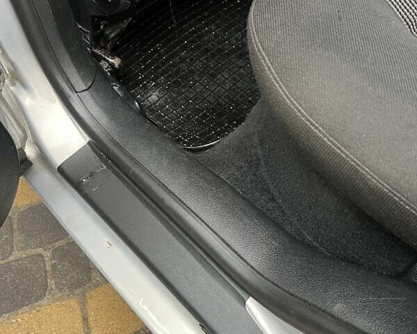 Сірий Фольксваген Гольф, об'ємом двигуна 0 л та пробігом 300 тис. км за 1900 $, фото 21 на Automoto.ua