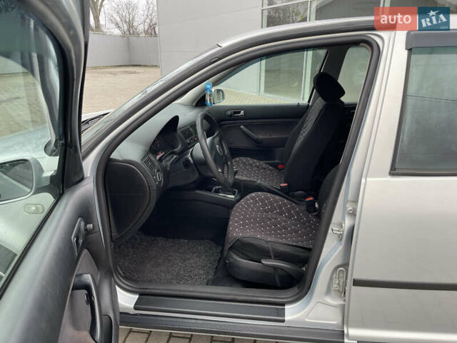 Сірий Фольксваген Гольф, об'ємом двигуна 1.39 л та пробігом 264 тис. км за 3999 $, фото 12 на Automoto.ua