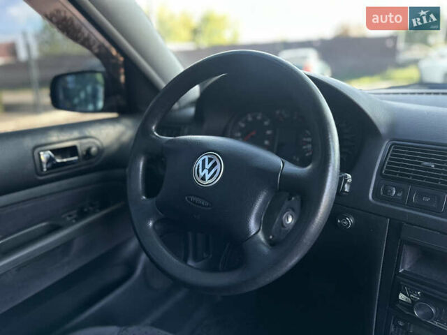 Сірий Фольксваген Гольф, об'ємом двигуна 1.98 л та пробігом 156 тис. км за 5000 $, фото 51 на Automoto.ua