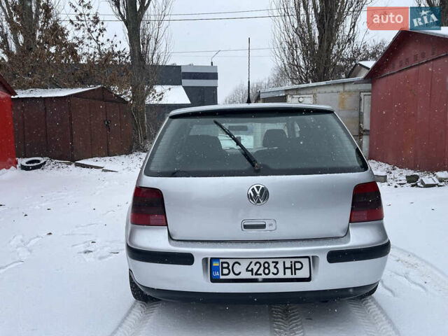 Серый Фольксваген Гольф, объемом двигателя 1.39 л и пробегом 245 тыс. км за 2750 $, фото 10 на Automoto.ua