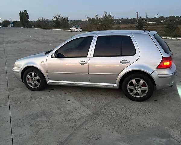 Серый Фольксваген Гольф, объемом двигателя 1.6 л и пробегом 290 тыс. км за 3500 $, фото 8 на Automoto.ua