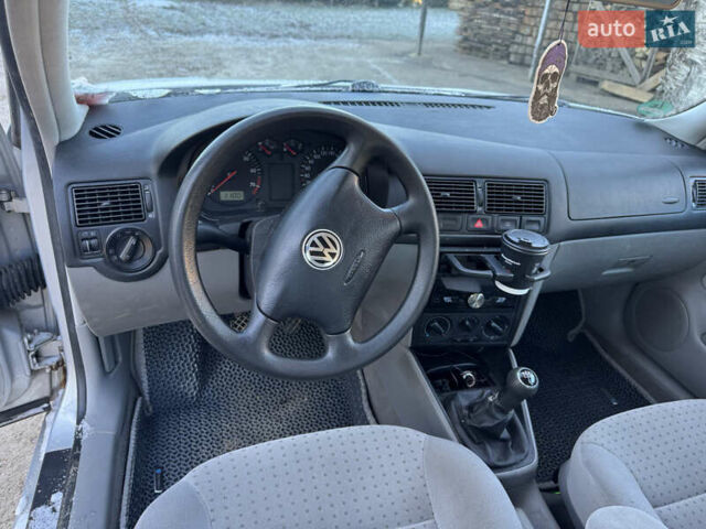 Сірий Фольксваген Гольф, об'ємом двигуна 1.6 л та пробігом 182 тис. км за 3500 $, фото 5 на Automoto.ua