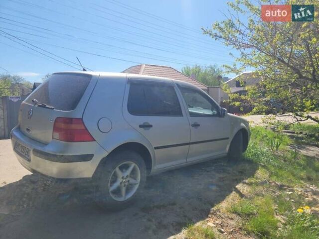 Серый Фольксваген Гольф, объемом двигателя 1.6 л и пробегом 180 тыс. км за 3550 $, фото 2 на Automoto.ua