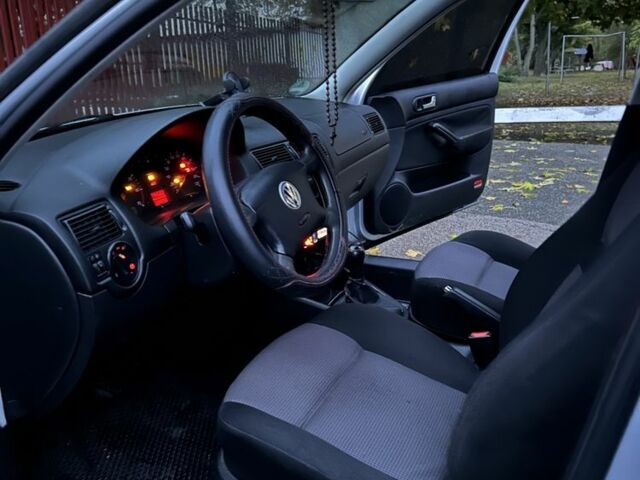 Сірий Фольксваген Гольф, об'ємом двигуна 1.4 л та пробігом 300 тис. км за 3800 $, фото 4 на Automoto.ua