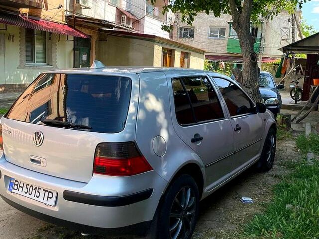 Серый Фольксваген Гольф, объемом двигателя 1.4 л и пробегом 250 тыс. км за 4000 $, фото 1 на Automoto.ua