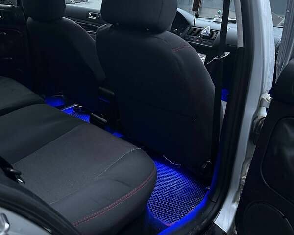 Серый Фольксваген Гольф, объемом двигателя 1.9 л и пробегом 414 тыс. км за 4200 $, фото 6 на Automoto.ua