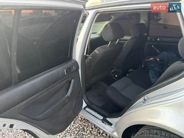 Серый Фольксваген Гольф, объемом двигателя 1.9 л и пробегом 317 тыс. км за 4200 $, фото 22 на Automoto.ua