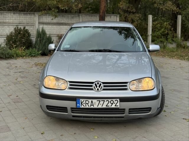 Серый Фольксваген Гольф, объемом двигателя 1.9 л и пробегом 286 тыс. км за 1850 $, фото 1 на Automoto.ua