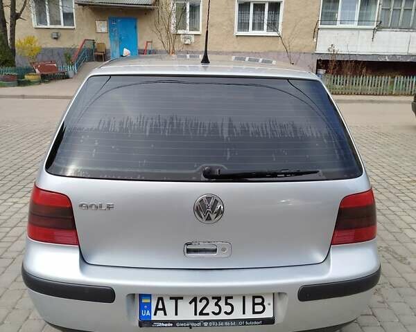 Серый Фольксваген Гольф, объемом двигателя 1.4 л и пробегом 220 тыс. км за 3600 $, фото 5 на Automoto.ua