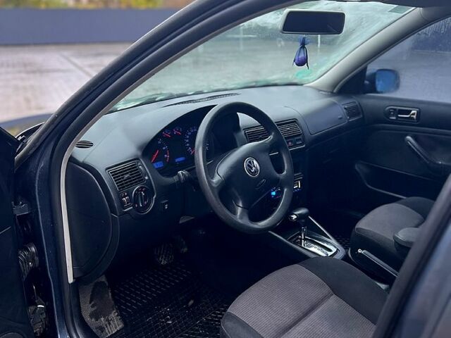 Фольксваген Гольф 2000 в Бару на Automoto.ua Серый Фольксваген Гольф, объемом двигателя 1.6 л и пробегом 167 тыс. км за 4500 $, фото 5 на Automoto.ua