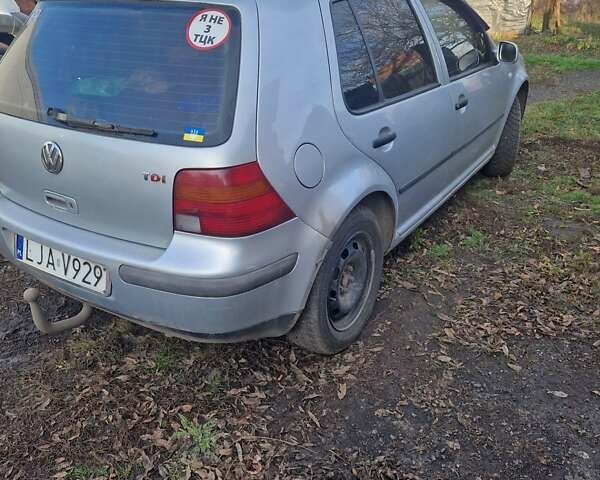 Серый Фольксваген Гольф, объемом двигателя 1.9 л и пробегом 350 тыс. км за 2100 $, фото 4 на Automoto.ua