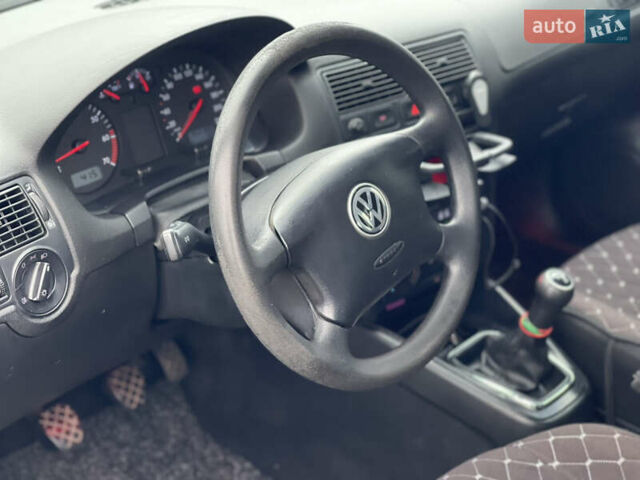 Сірий Фольксваген Гольф, об'ємом двигуна 1.39 л та пробігом 264 тис. км за 3999 $, фото 14 на Automoto.ua