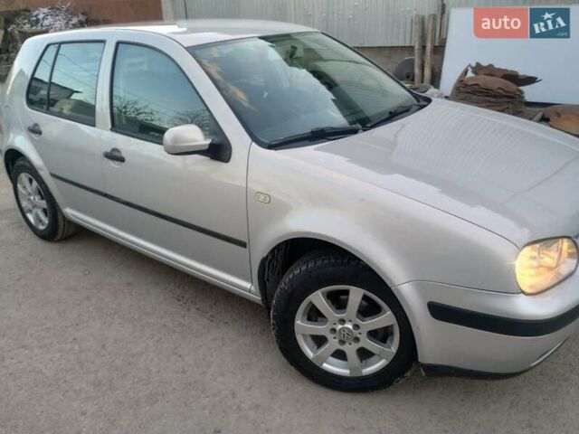Серый Фольксваген Гольф, объемом двигателя 1.39 л и пробегом 253 тыс. км за 3700 $, фото 2 на Automoto.ua
