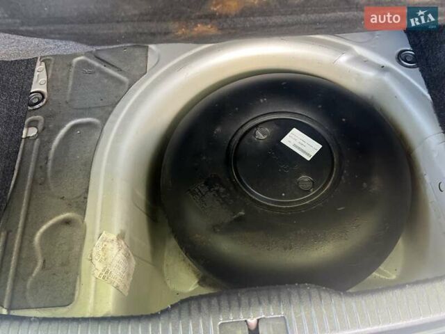 Фольксваген Гольф 2000 в Виноградове на Automoto.ua Серый Фольксваген Гольф, объемом двигателя 1.6 л и пробегом 246 тыс. км за 3650 $, фото 2 на Automoto.ua