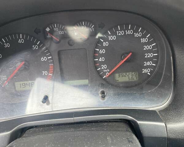 Сірий Фольксваген Гольф, об'ємом двигуна 1.6 л та пробігом 392 тис. км за 4300 $, фото 3 на Automoto.ua