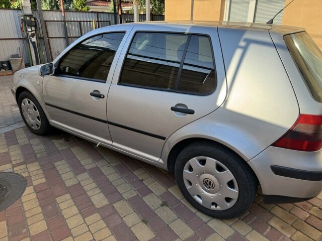 Сірий Фольксваген Гольф, об'ємом двигуна 1.6 л та пробігом 226 тис. км за 5200 $, фото 2 на Automoto.ua