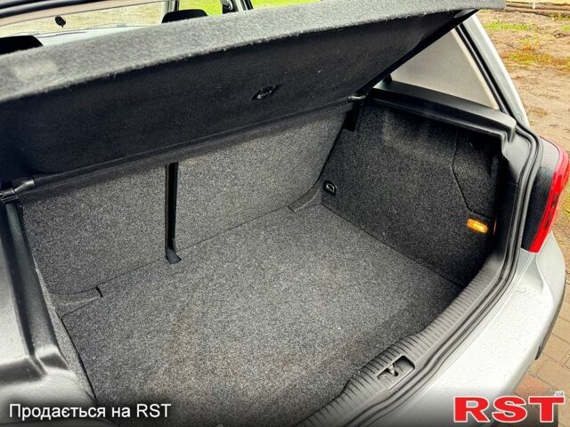 Сірий Фольксваген Гольф, об'ємом двигуна 1.4 л та пробігом 235 тис. км за 3900 $, фото 12 на Automoto.ua