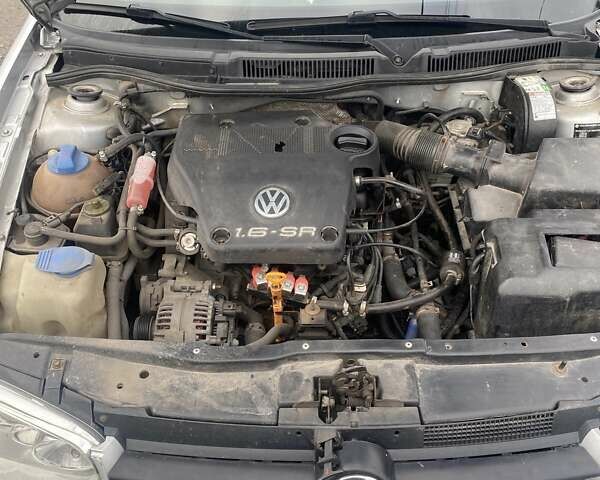 Сірий Фольксваген Гольф, об'ємом двигуна 1.6 л та пробігом 392 тис. км за 4300 $, фото 6 на Automoto.ua