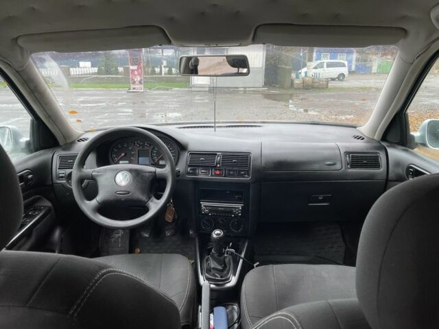 Серый Фольксваген Гольф, объемом двигателя 1.4 л и пробегом 280 тыс. км за 1200 $, фото 7 на Automoto.ua