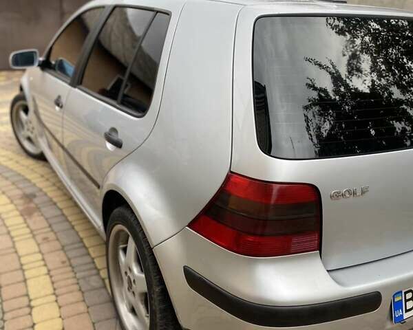 Сірий Фольксваген Гольф, об'ємом двигуна 1.6 л та пробігом 369 тис. км за 3999 $, фото 4 на Automoto.ua