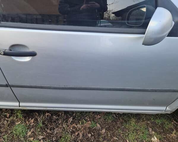 Серый Фольксваген Гольф, объемом двигателя 1.9 л и пробегом 350 тыс. км за 2100 $, фото 3 на Automoto.ua