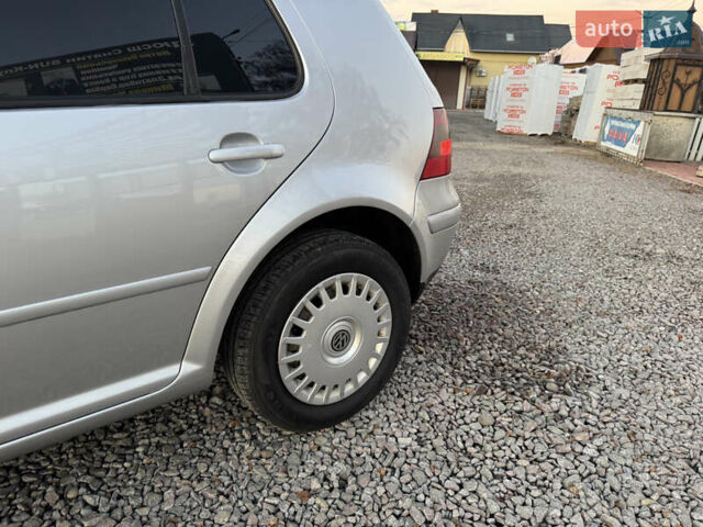 Серый Фольксваген Гольф, объемом двигателя 1.9 л и пробегом 317 тыс. км за 4200 $, фото 10 на Automoto.ua