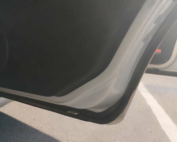 Серый Фольксваген Гольф, объемом двигателя 1.6 л и пробегом 224 тыс. км за 5000 $, фото 11 на Automoto.ua