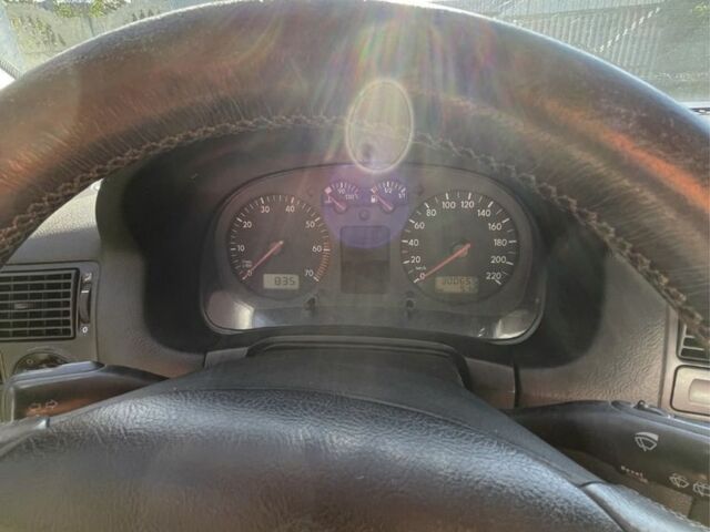 Серый Фольксваген Гольф, объемом двигателя 0 л и пробегом 300 тыс. км за 3350 $, фото 4 на Automoto.ua